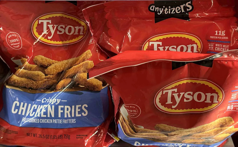 Tyson Stock Slumps as Sales Miss Estimates, Outlook Disappoints